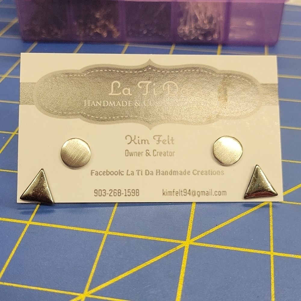 Silver Tone Circle & Triangle Stud Earrings